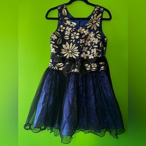 Bonnie Jean Girls formal dress size 16 Floral blue/black